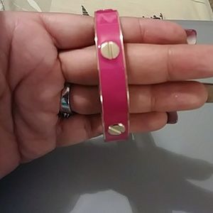 Hinged bracelet